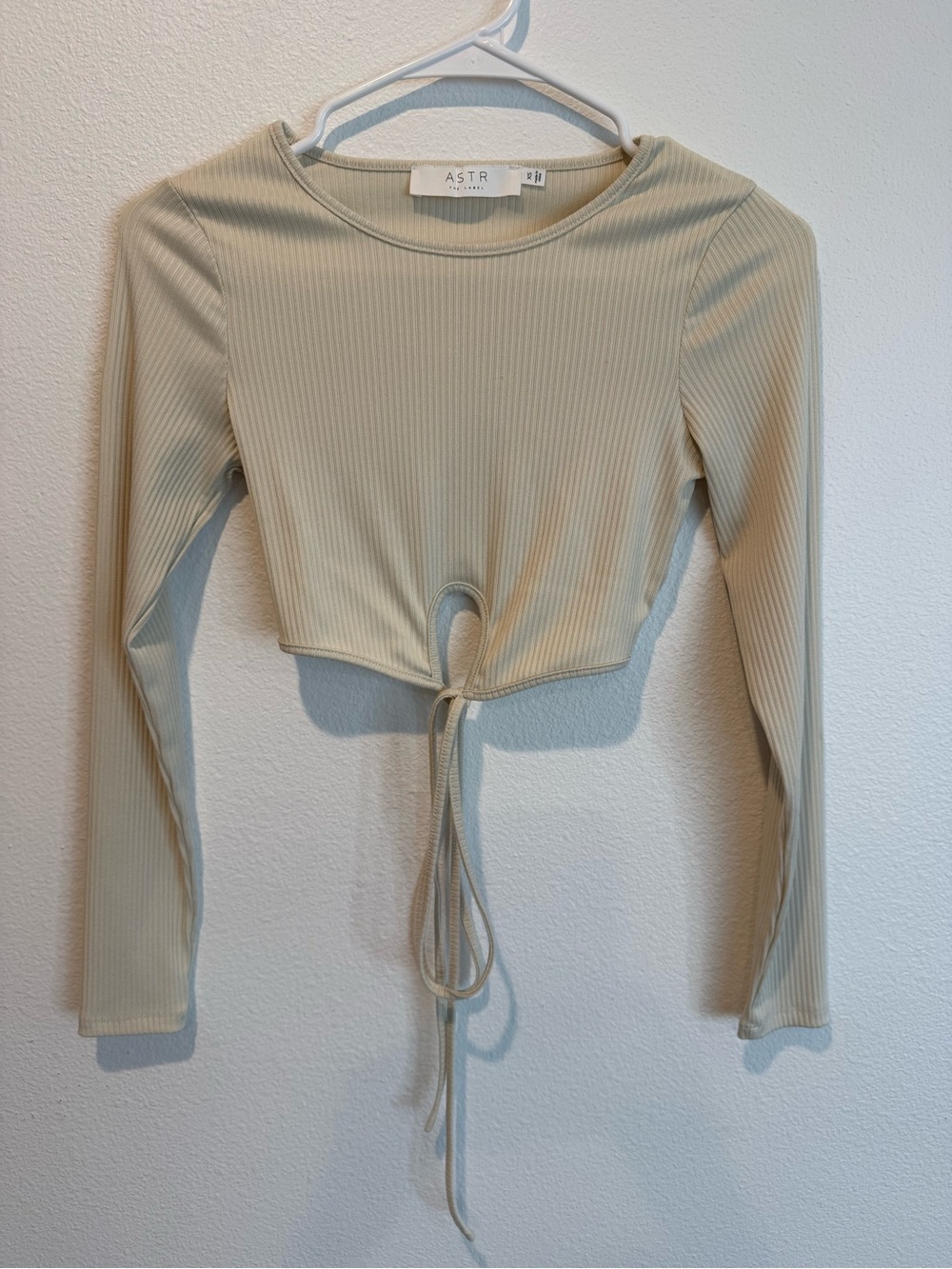 Astr Ribbed Long-Sleeve Tie-Front Crop Top in Beige